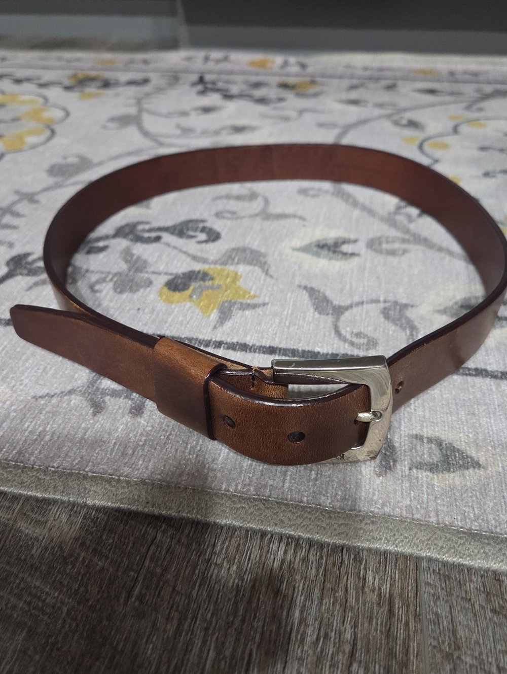 Kenneth Cole New YORK Geniune Leather Belt Large